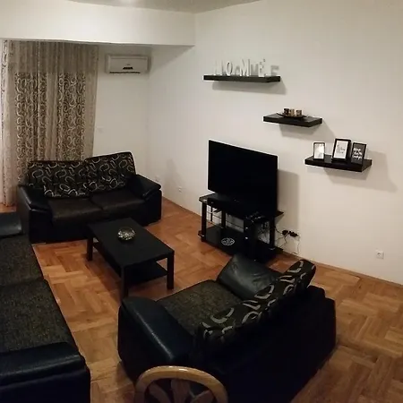 Athos Apartmán